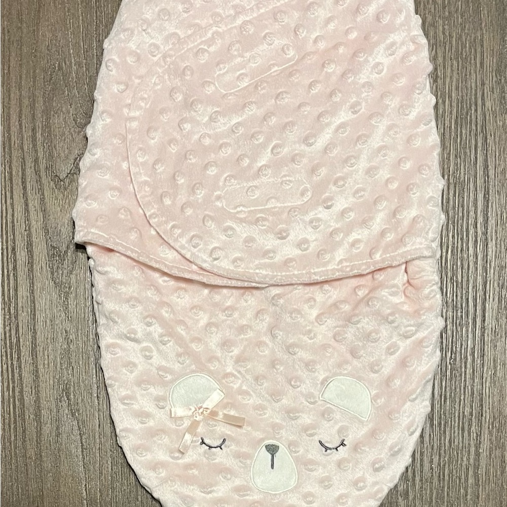 Kyle & Denna Baby Swaddle Blanket Wrap 0-3 Months Light Pink Plushy Minky Dot